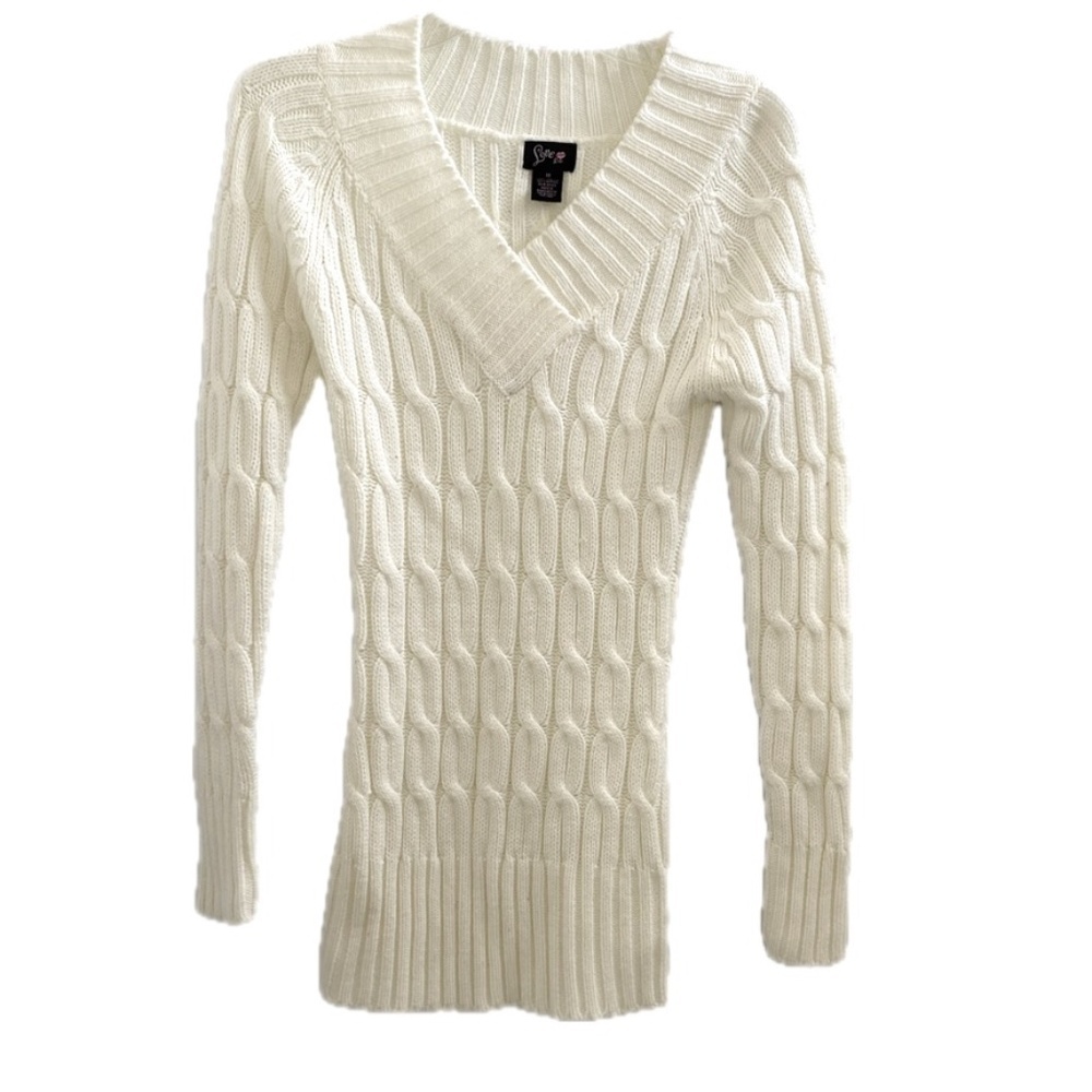 White Sweater Size: Medium